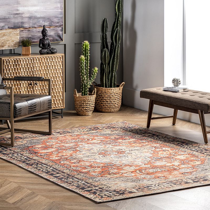 nuLoom Esmeralda Distressed Medallion Area Rug