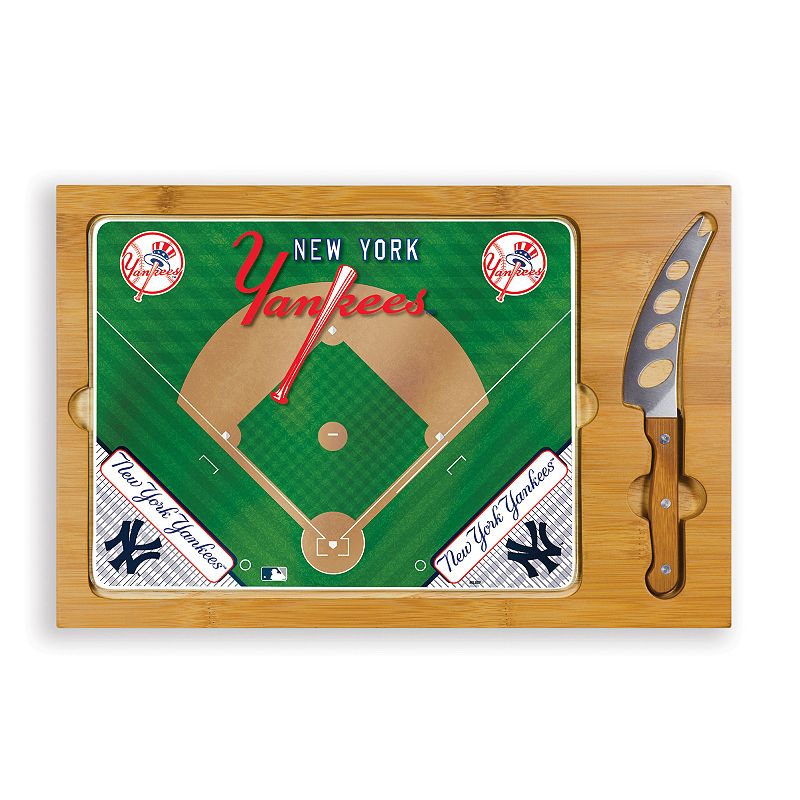 Picnic Time New York Yankees Icon Rectangular Cutting Board Gift Set