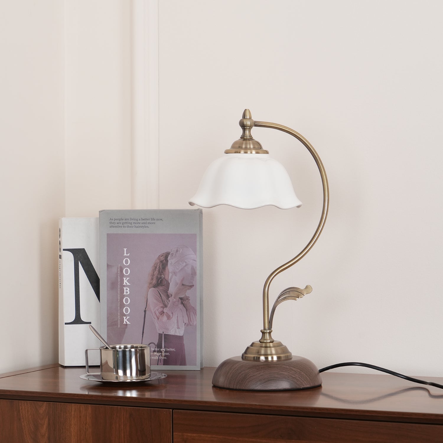 Vintage Laiton Table Lamp