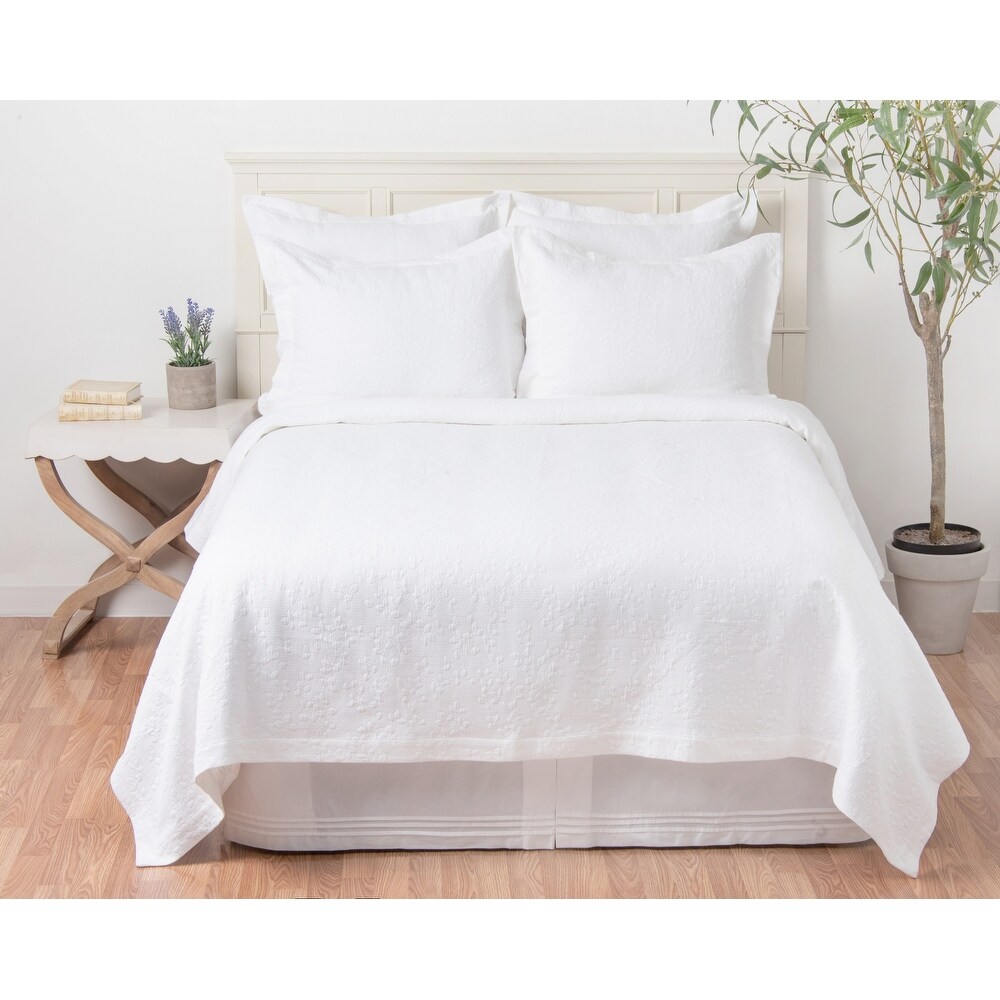 Jardin Matelassé Twin Coverlet