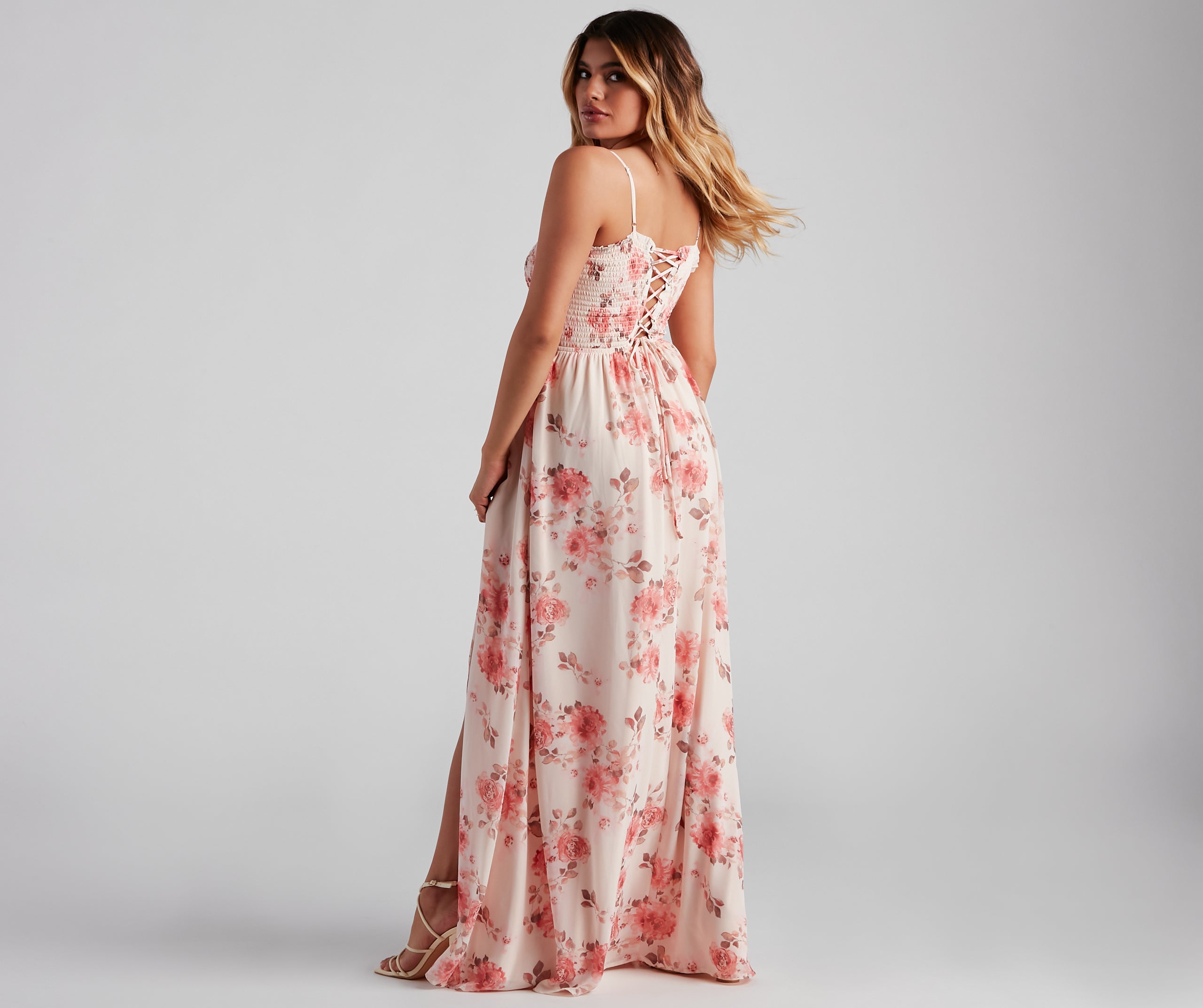 Effortlessly Enchanting Floral Maxi Dress