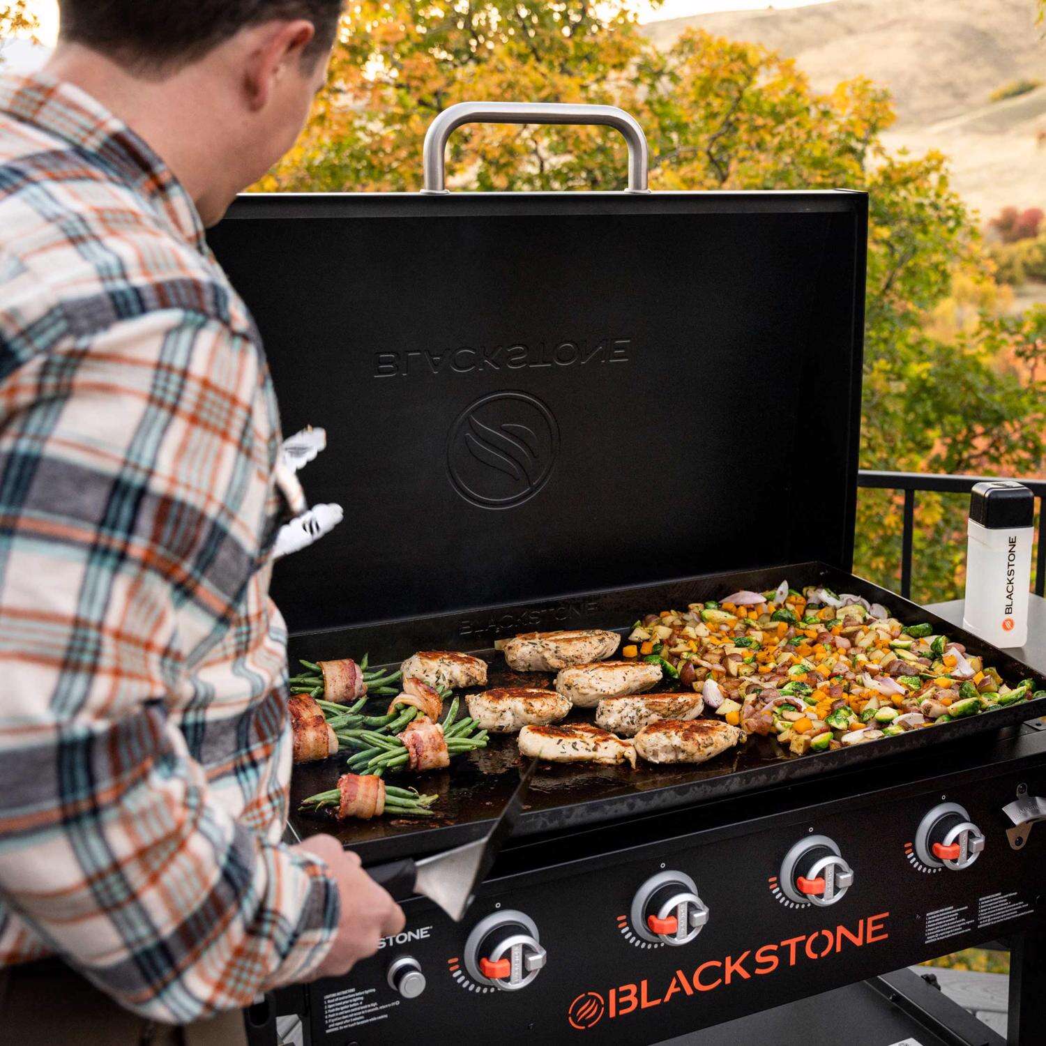 Blackstone 4 Burner Liquid Propane Outdoor Griddle Black