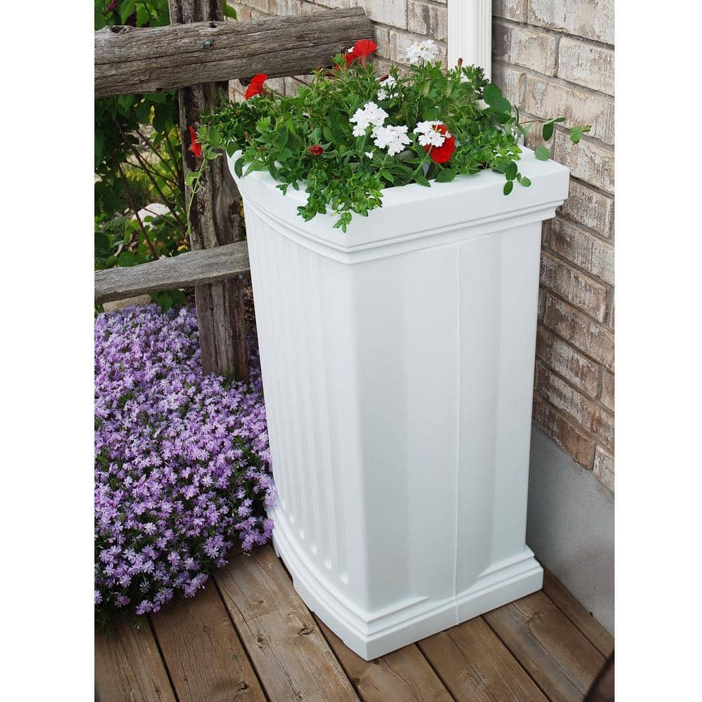 Mayne Madison 40 Gal. White Polyethylene Rain Catcher 5847WH