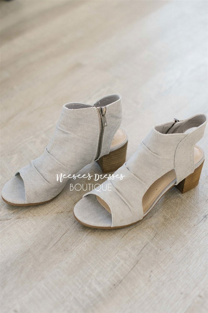 Anna Light Gray Canvas Sandals