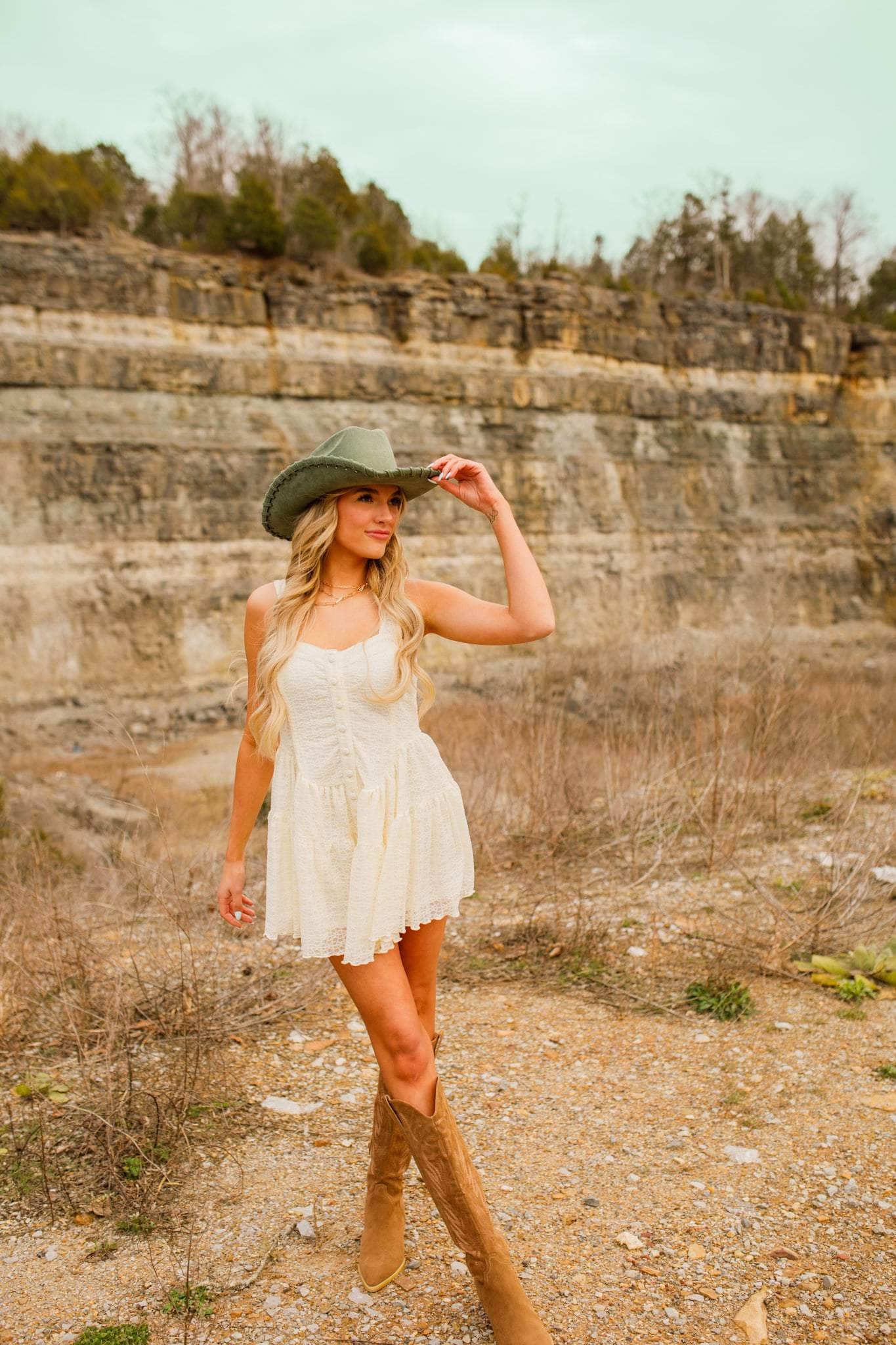 [Pre-Order!] Pretty Heart Lace Romper