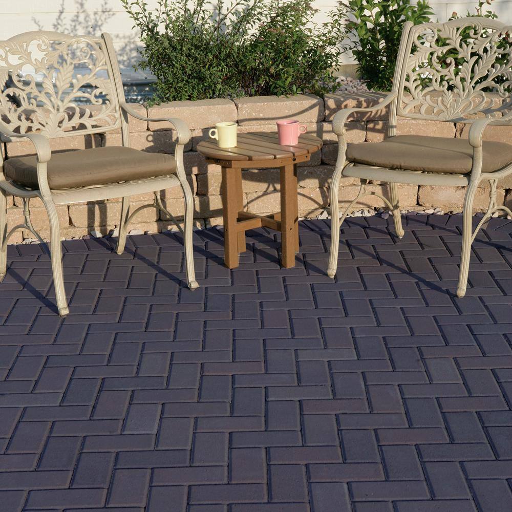 Pavestone Holland 45 mm 7.87 in. L x 3.94 in. W x 1.77 in. H Charcoal Concrete Paver (672-Piece145 sq. ft.Pallet) 22003