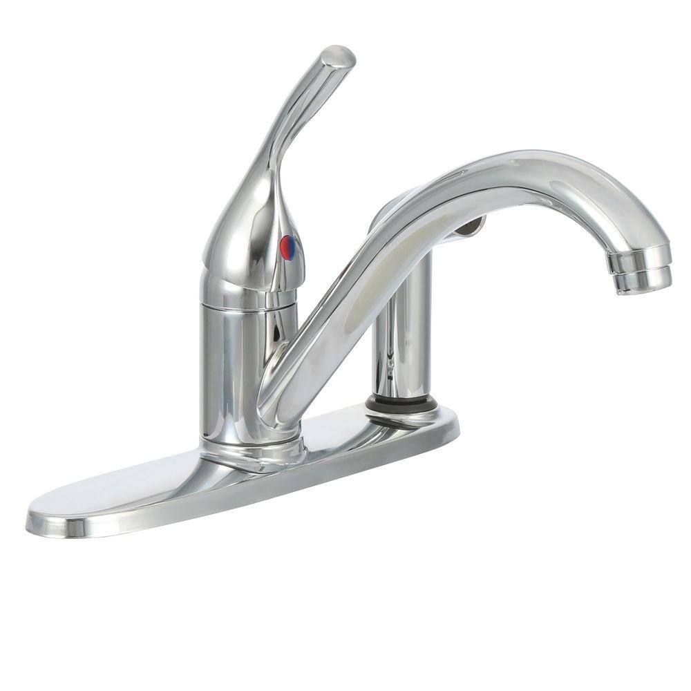 Delta Classic Single-Handle Standard Kitchen Faucet with Side Sprayer in Polished Chrome 300-DST