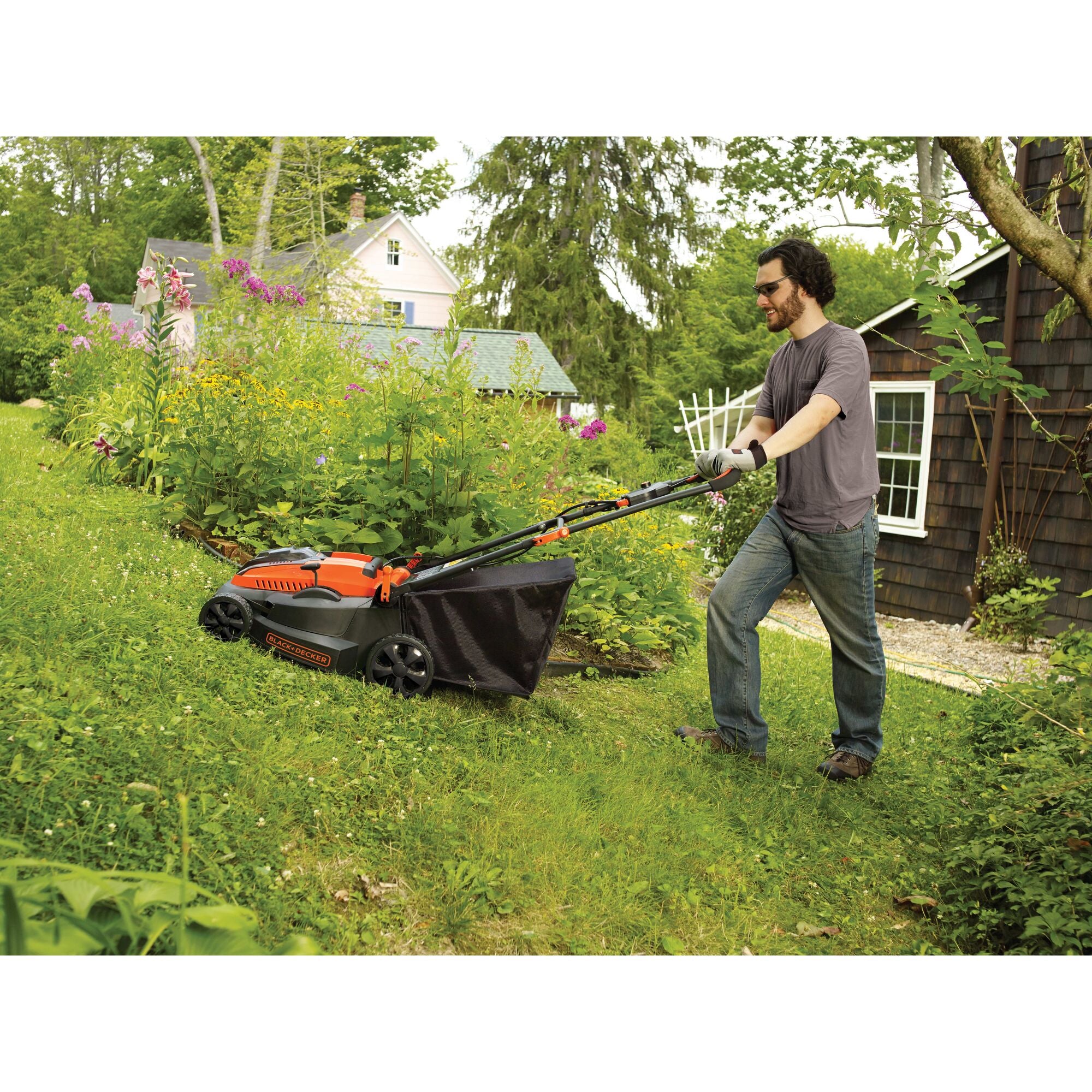 40V MAX* Cordless Lawn Mower with Battery and Charger Included