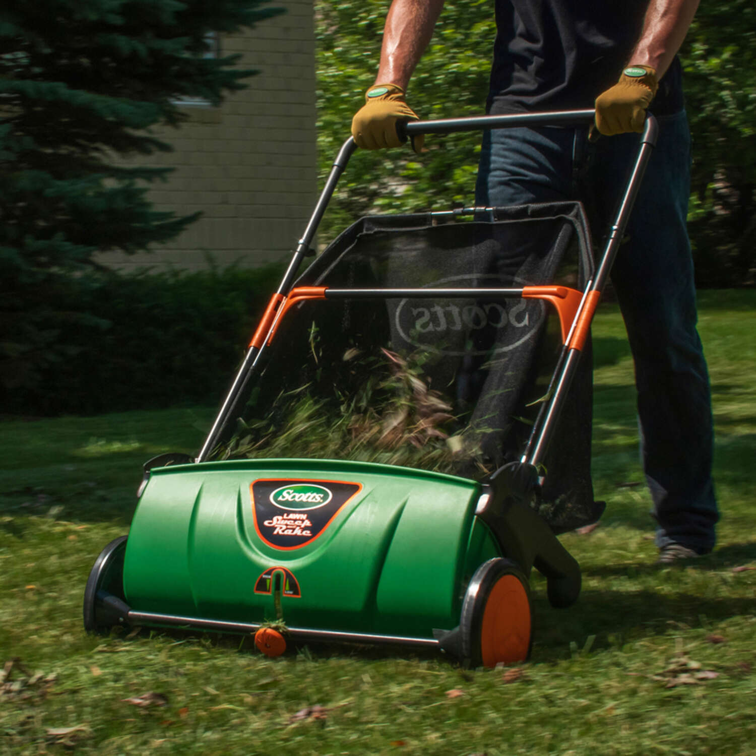 Scotts Lawn Sweeper