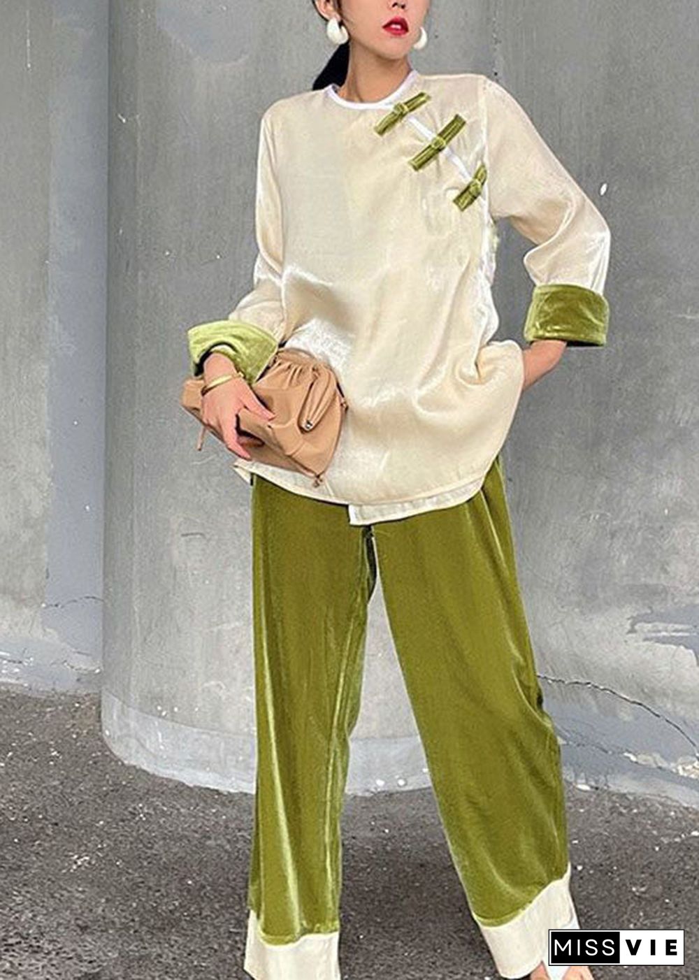 Vintage White O-Neck Velour Top And Green Wide Leg Pants Two Pieces Set Spring