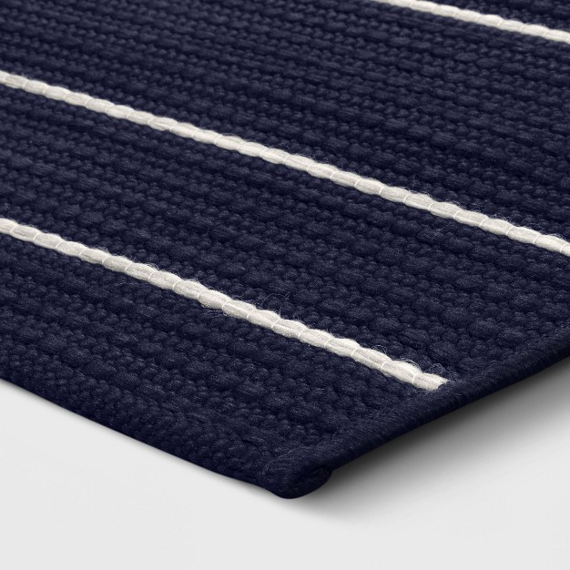 7 x27 x10 x27 Thin Stripe Rectangular Woven Outdoor Area Rug Navy ivory