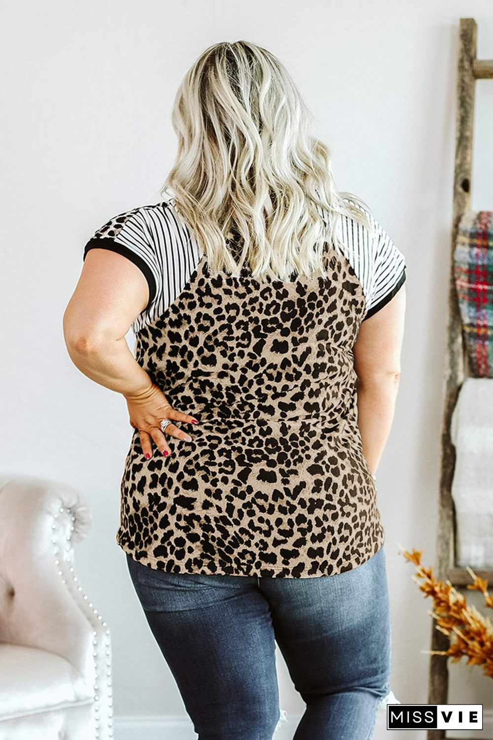 Raglan Sleeve Leopard Plus Size Tee