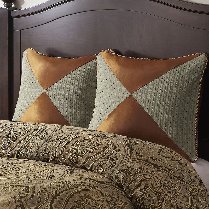 Hampton Hill Canovia Springs Comforter Set with Throw Pillows