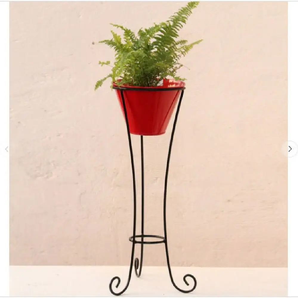 Luxury Hot Selling Garden planter 3 Tier indoor outdoor decorative metal planters Plant Outdoor Decor Usage In Wholesale