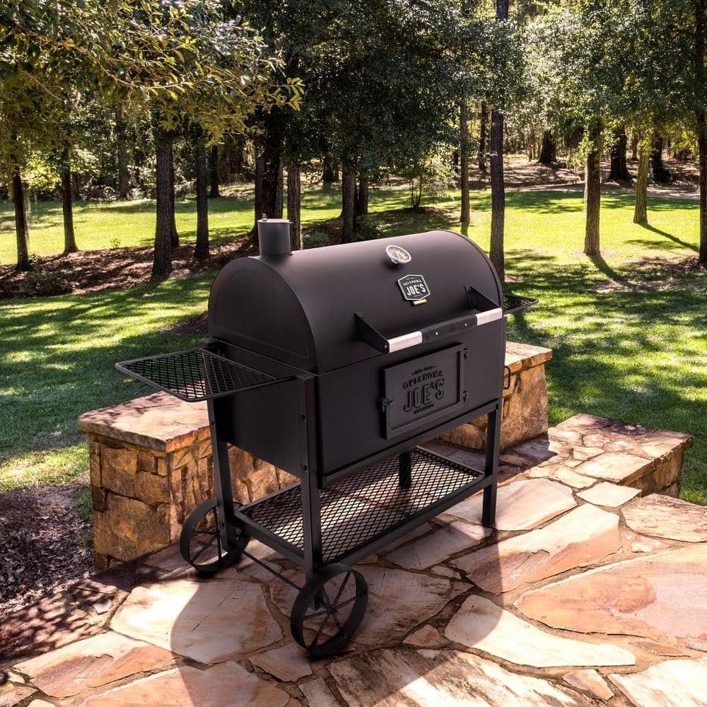 OKLAHOMA JOE'S Judge Charcoal Smoker Grill in Black with 540 sq. in. Cooking Space 19302087