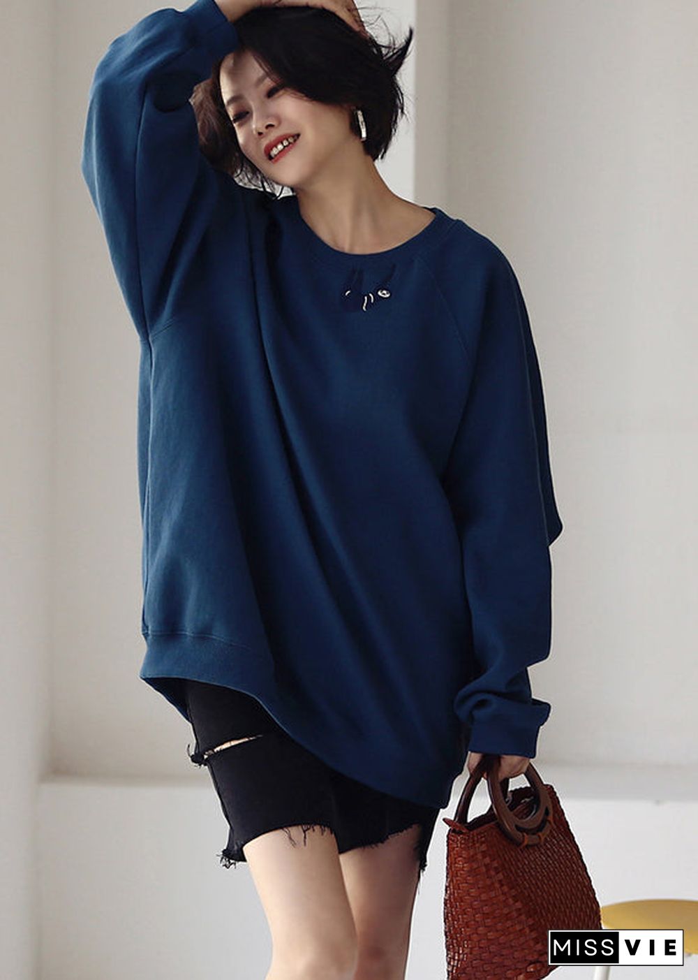 Cute Blue O-Neck Embroideried Cotton Sweatshirts Fall