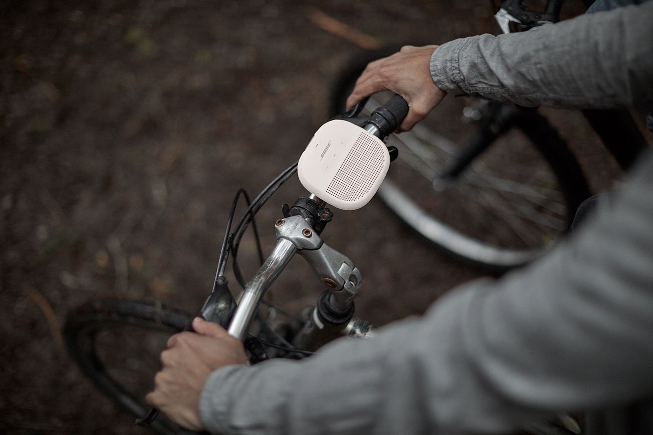  SoundLink Micro Bluetooth Portable Speaker in White Smoke