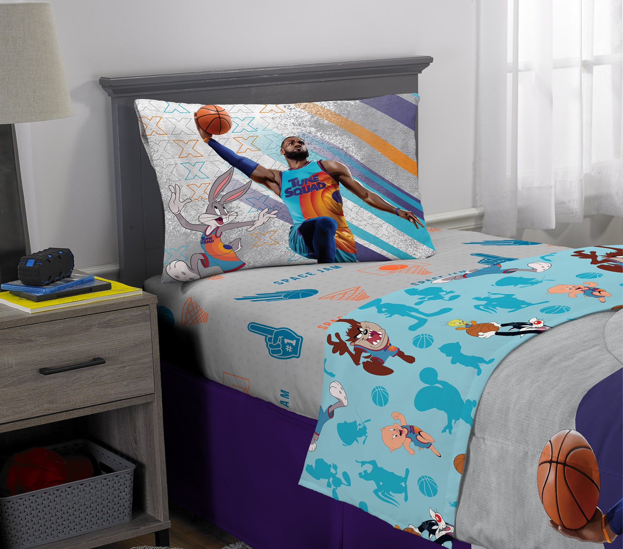 Space Jam Kids Comforter and Sham， 2-Piece Set， Twin/Full， Reversible， Blue， Warner Bros