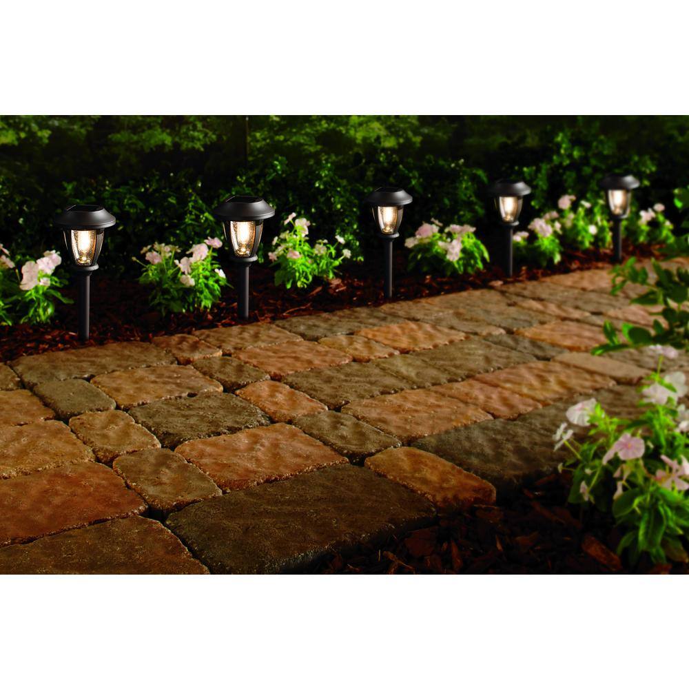 Hampton Bay Solar Bronze Outdoor Integrated LED 2700K 12-Lumens Vintage Bulb Seedy Glass Landscape Pathway Light Set (6-Pack) NXT-1630-53