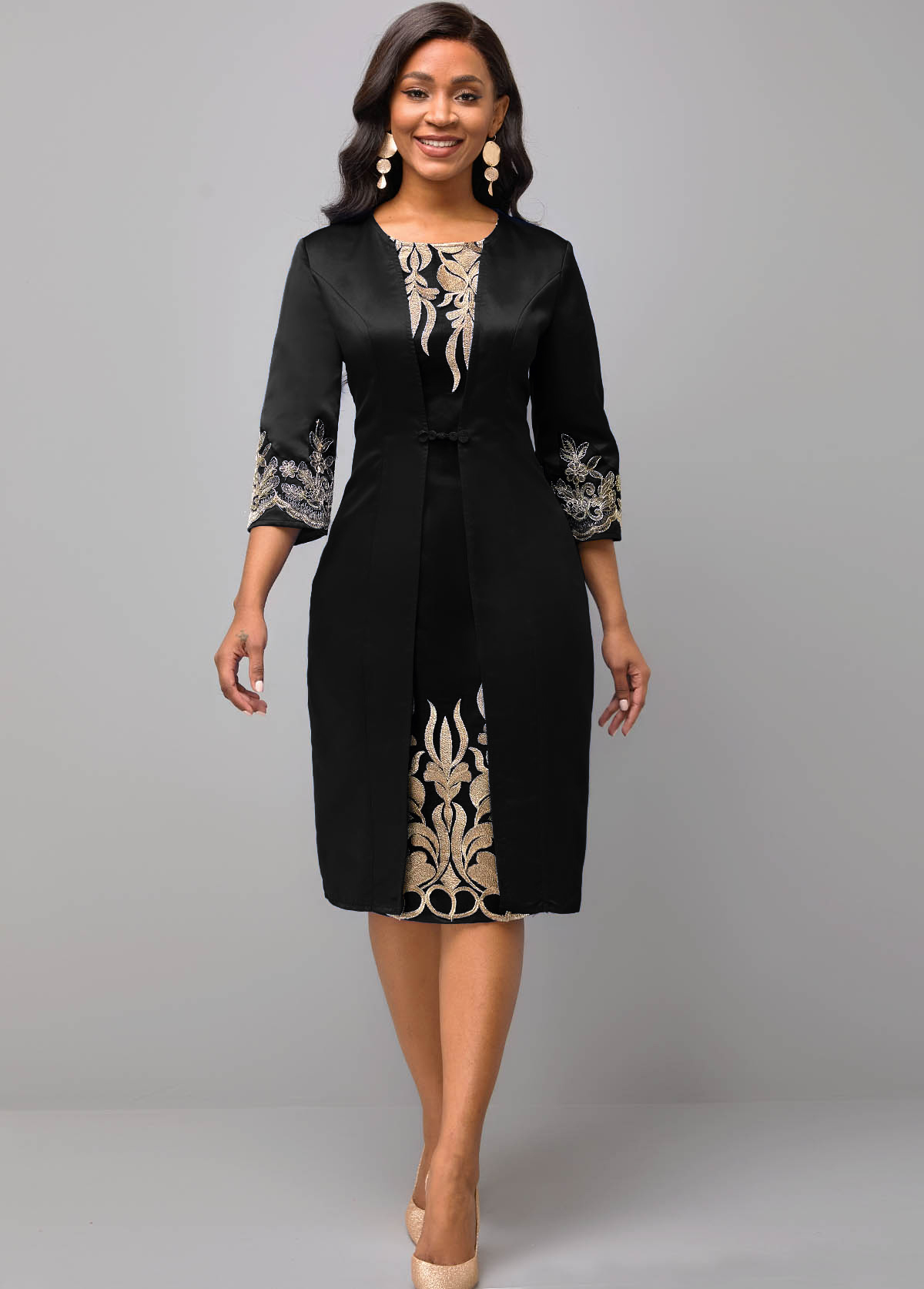 Round Neck 3/4 Sleeve Embroidered Dress