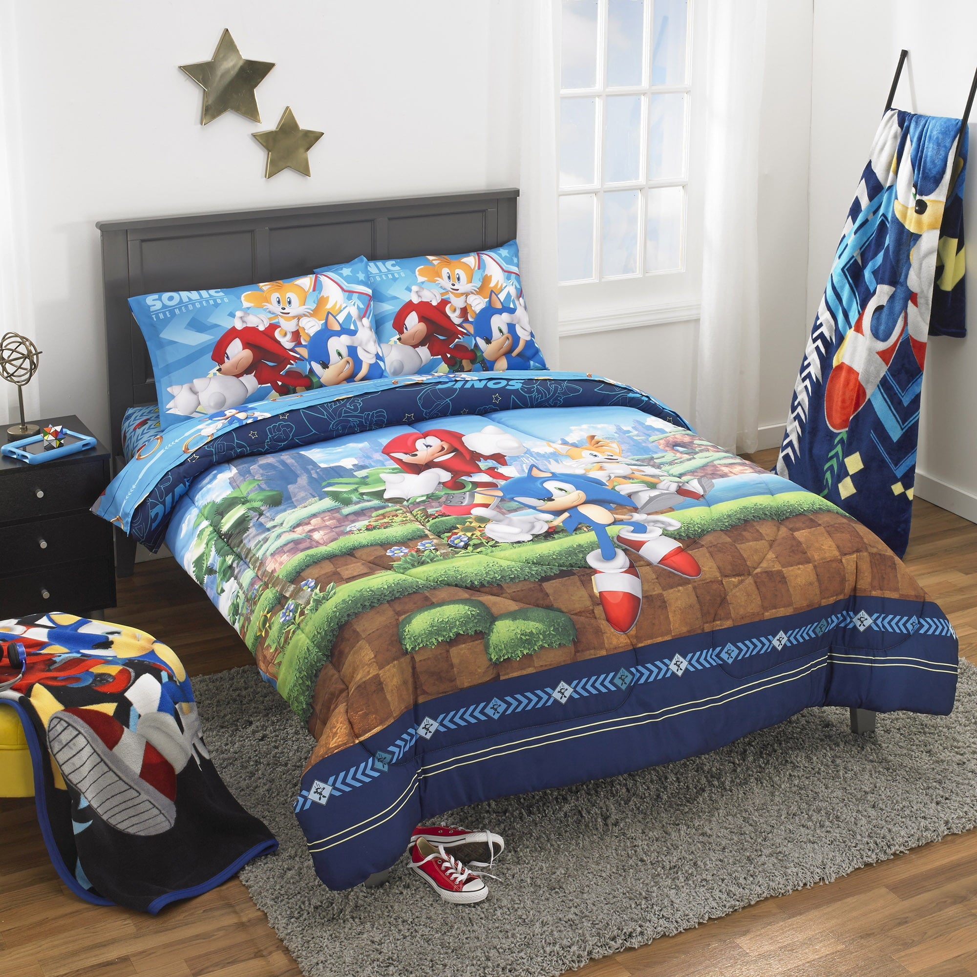 Sonic the Hedgehog Kids Full Bed in a Bag, Gaming Bedding, Comforter and Sheets, Blue, Sega