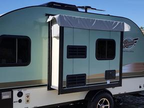 R-POD Teardrop Trailer Slideout Wall Cover