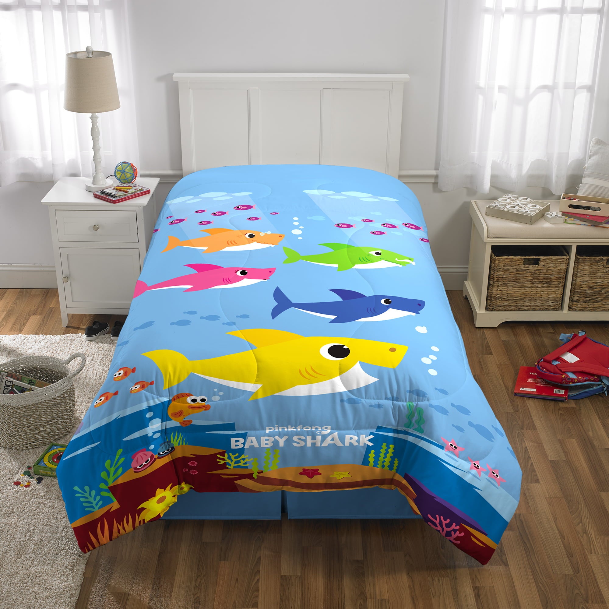 Baby Shark Kids Comforter and Sham， 2-Piece Set， Twin/Full， Reversible， Blue， Nickelodeon