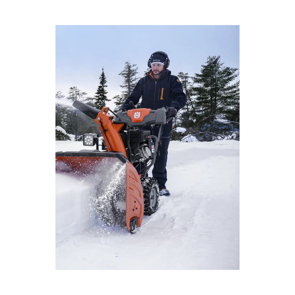 Husqvarna ST 330 Residential Snow Blower 30 369cc