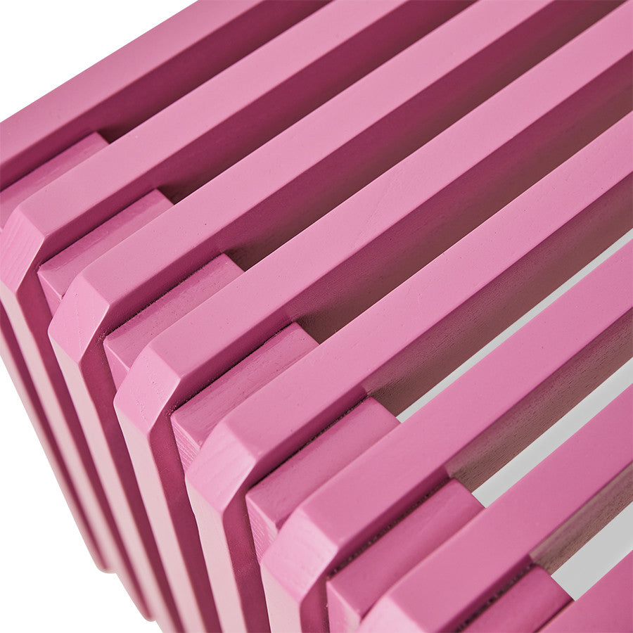 Slatted bench hot pink