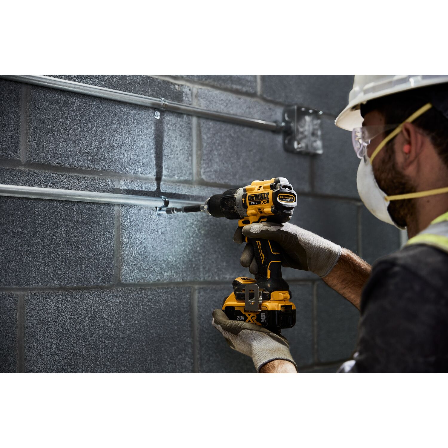 DEWALT DCD805B XR 1/2-in 20-volt Max-Amp Variable Speed Brushless Cordless Hammer Drill