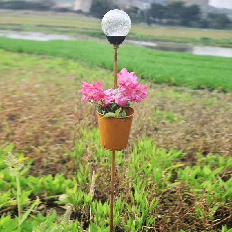 Hot Selling garden supplies Solar flower pot Spike Stakes Garden Yard Metal Garden Stake For Outdoor Decor stick