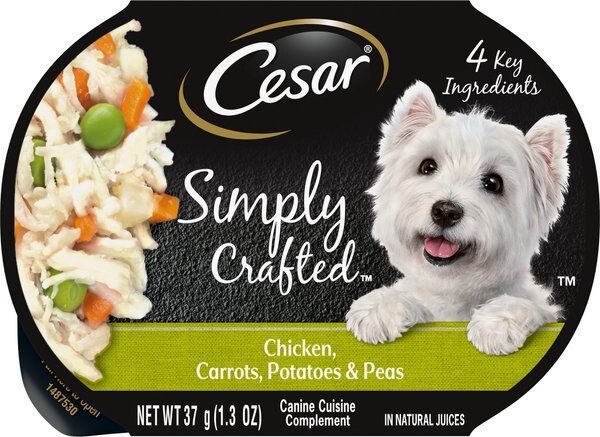 Cesar Simply Crafted Chicken， Carrots， Potatoes and Peas Limited-Ingredient Wet Dog Food Topper