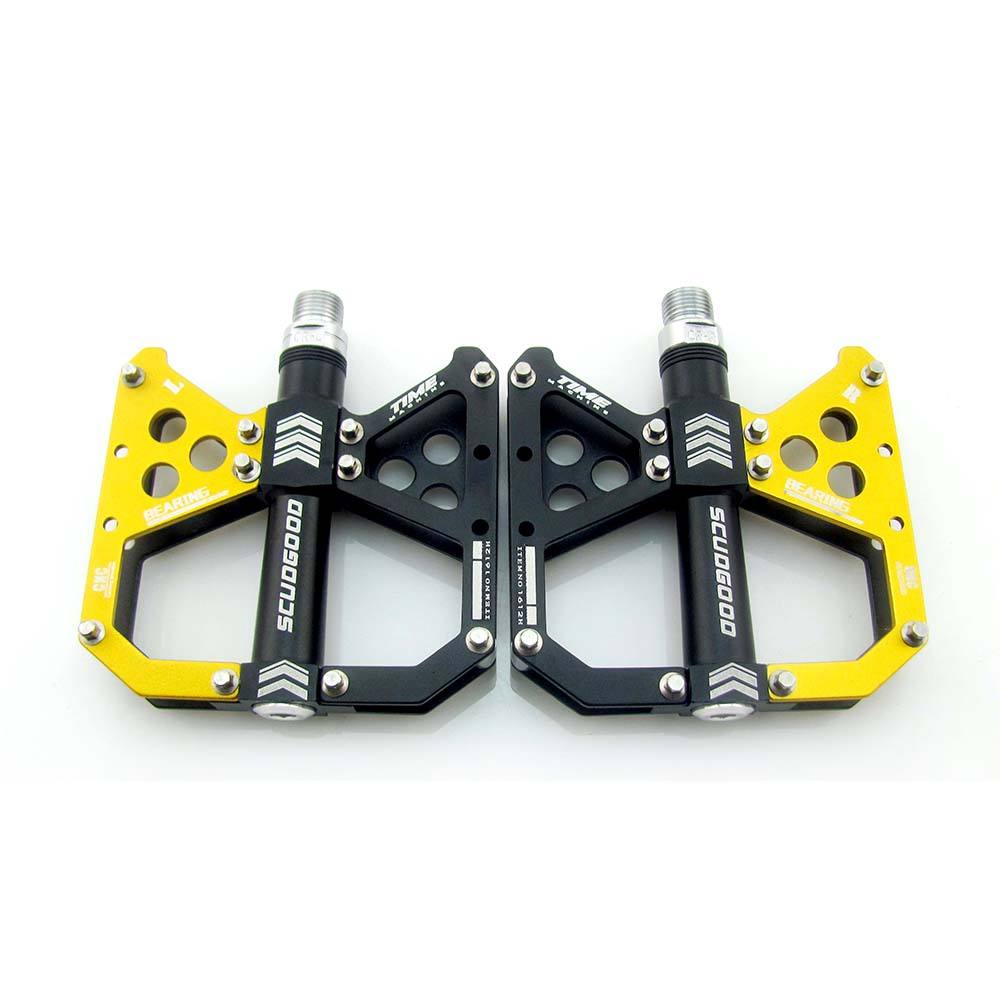 Bicolored aluminum cycling / bicycle foot pedals for MTB bike