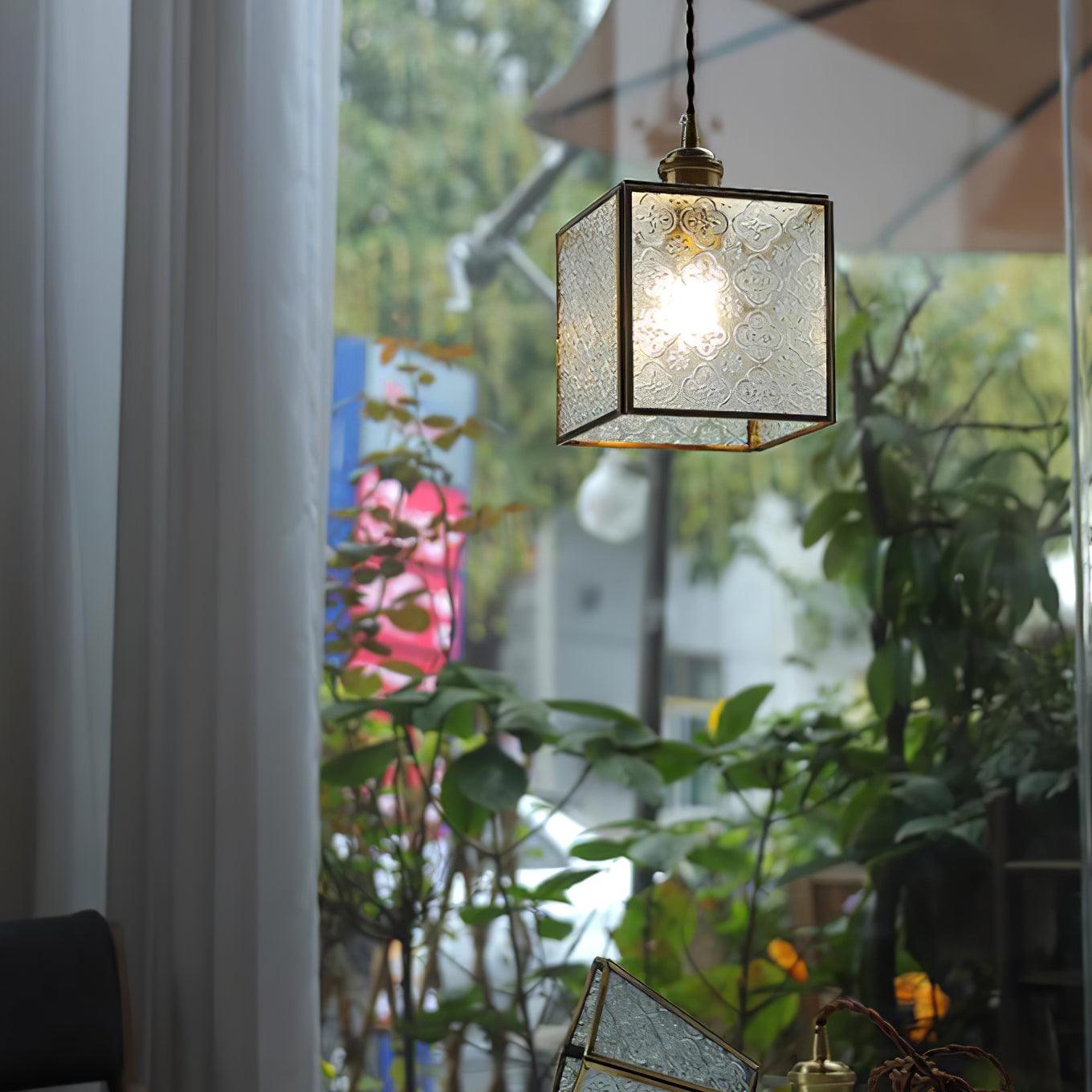 Patterned Glass Pendant Lamp