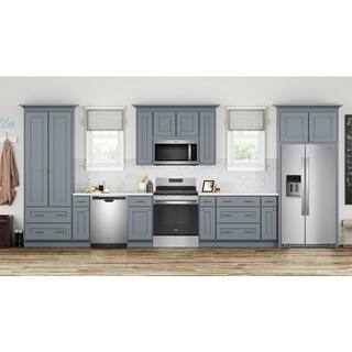 Whirlpool 5.0 cu. ft. Gas Range with Self Cleaning and Center Oval Burner in Fingerprint Resistant Stainless Steel WFG525S0JZ