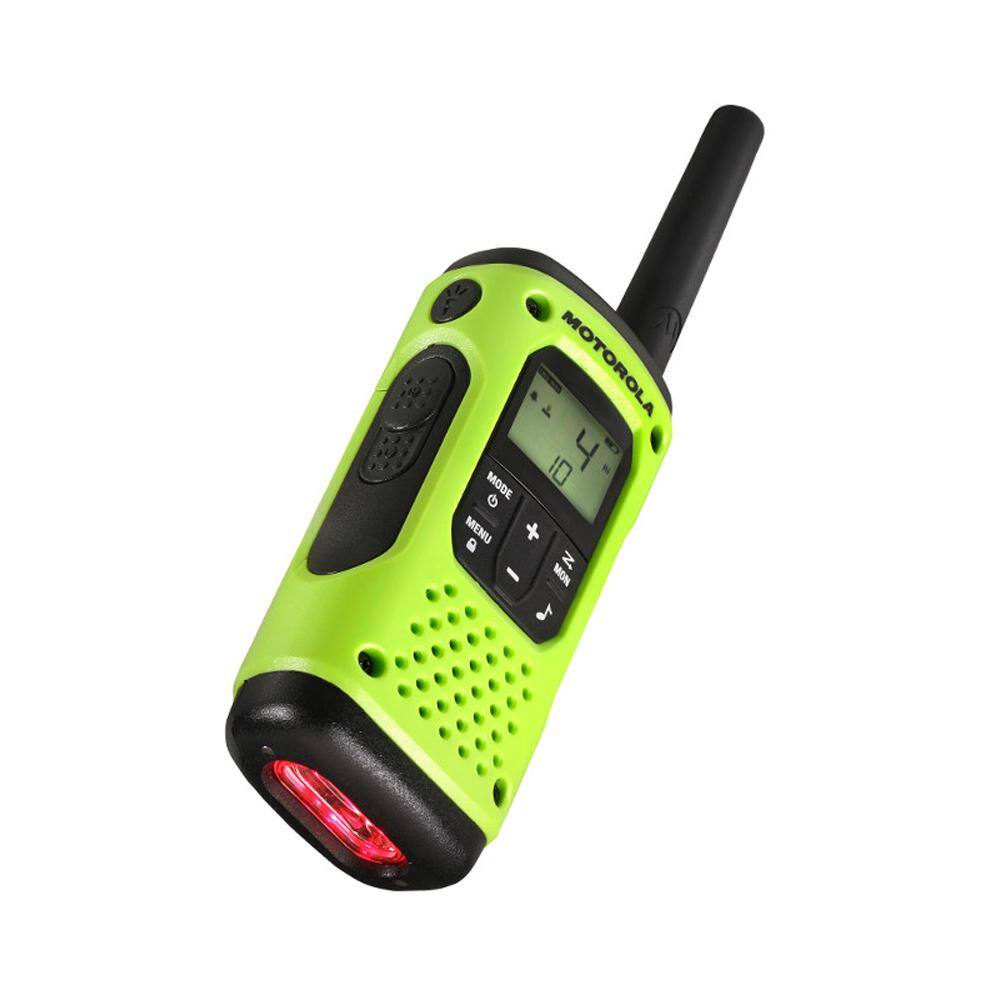 MOTOROLA Talkabout T605 Rechargeable Waterproof 2-Way Radio with Carry Case and Charger Green (2-Pack) T605