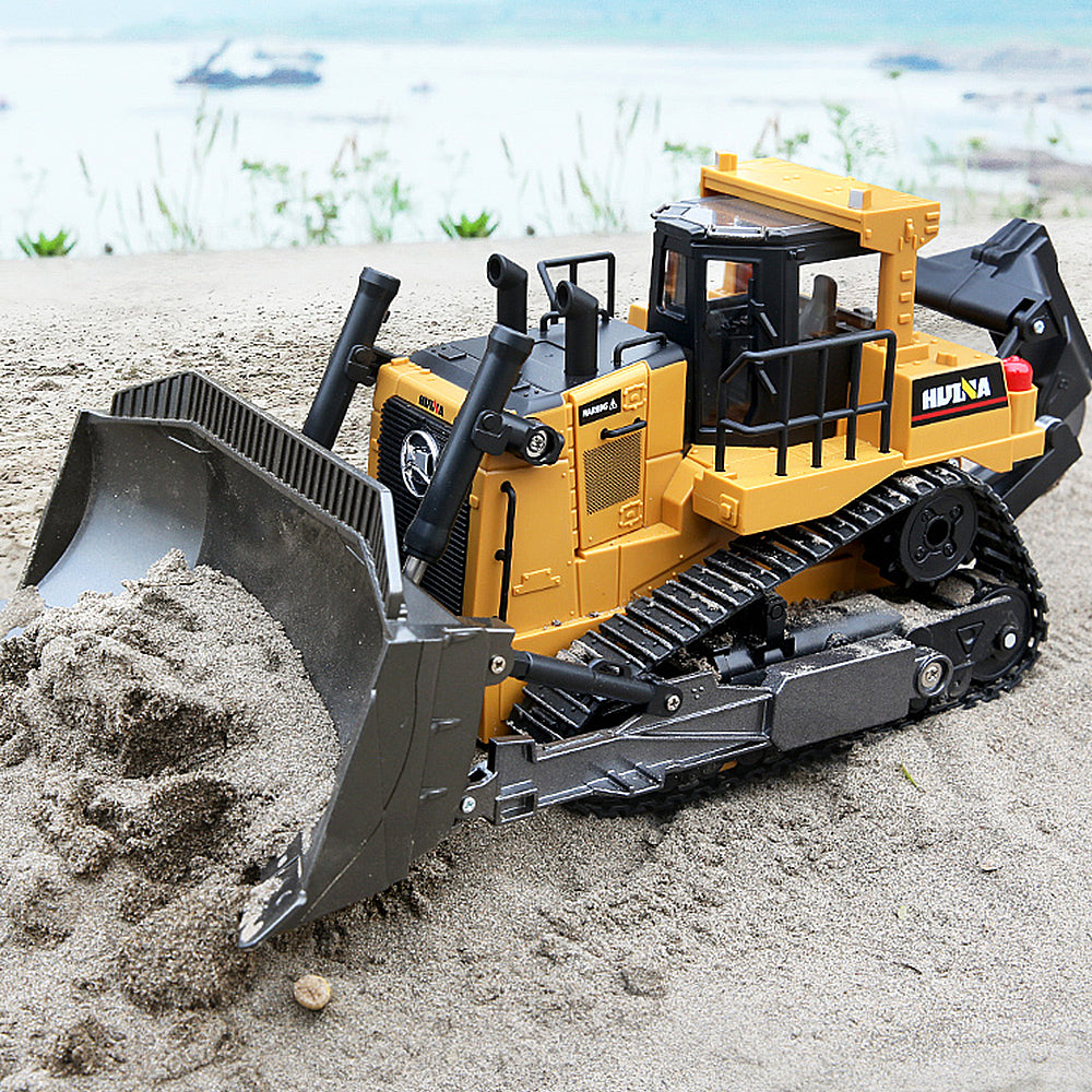 Fisca 1/16 Remote Control Bulldozer Toys for Kids， Children RC Dozer Front Loader Tractor Construction Vehicles