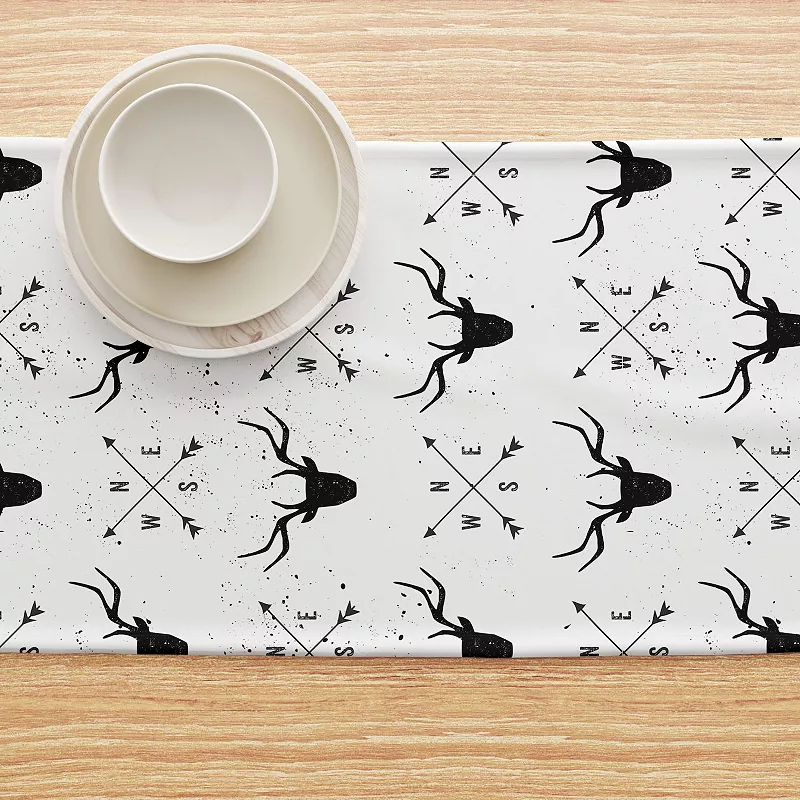 Table Runner， 100% Cotton， 16x72， Deer and Arrows