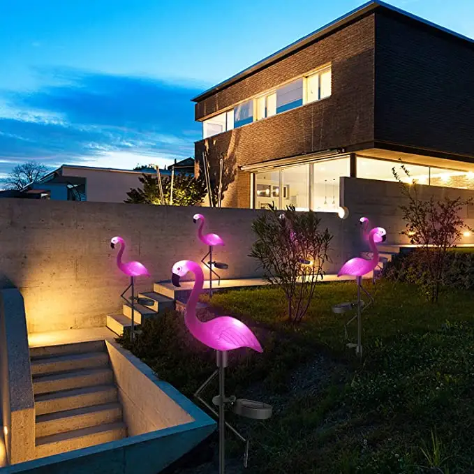 Fashionable Flamingo Solar Garden Lights Factory Supply Wedding Garden Decoration With Solar Panel Low Price Resin Garden Decor