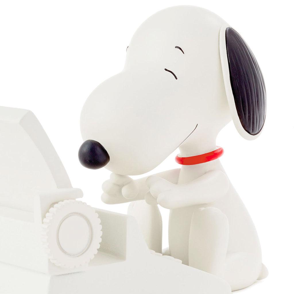 Hallmark  Peanuts® Snoopy Cell Phone Holder