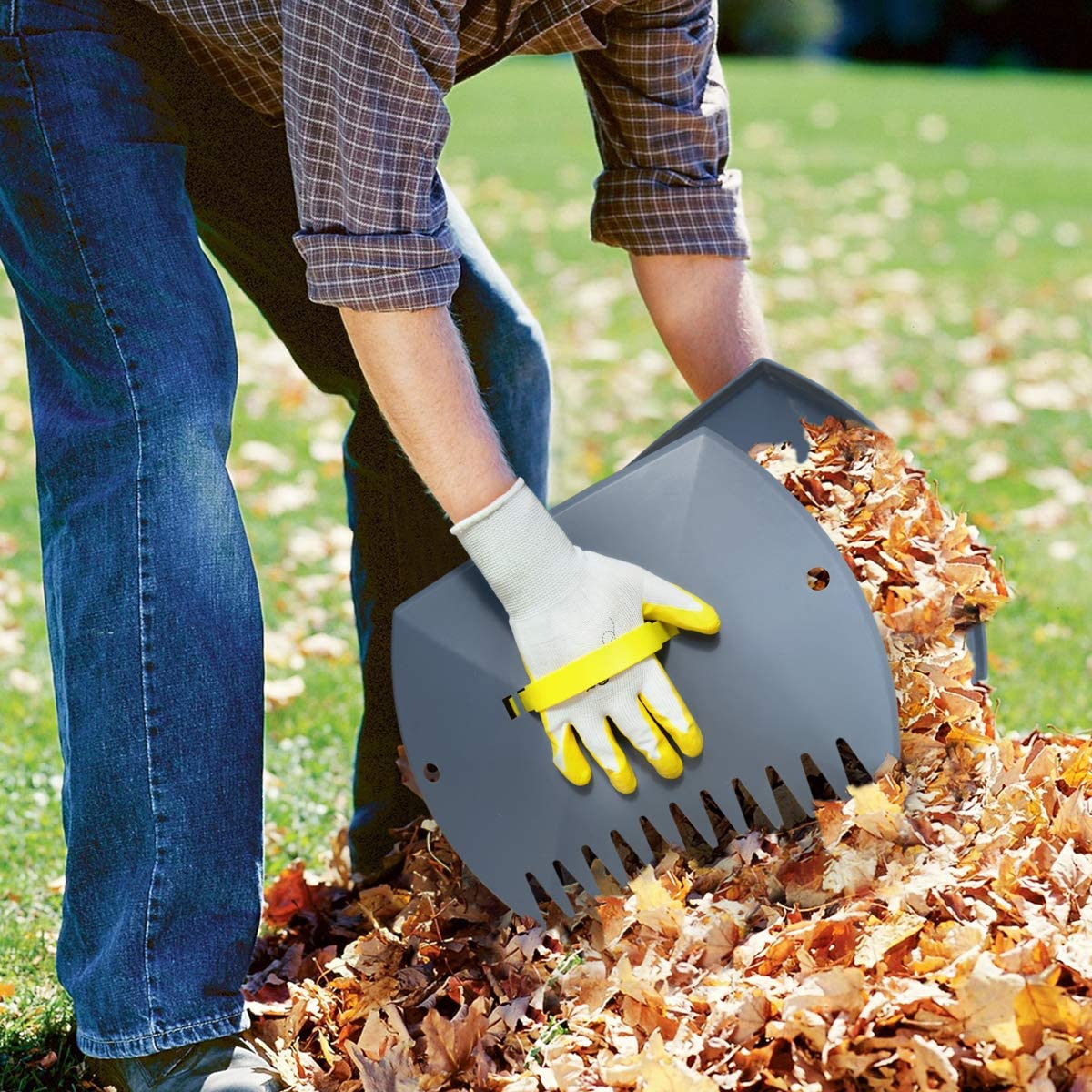 Jardineer Garden Leaf Scoops Yard, Leaf Grabber Claws Lightweight, Yard Rake Grabber - Removal of Grass, Lawn Clippings, Twigs or Debris (2 Pack)