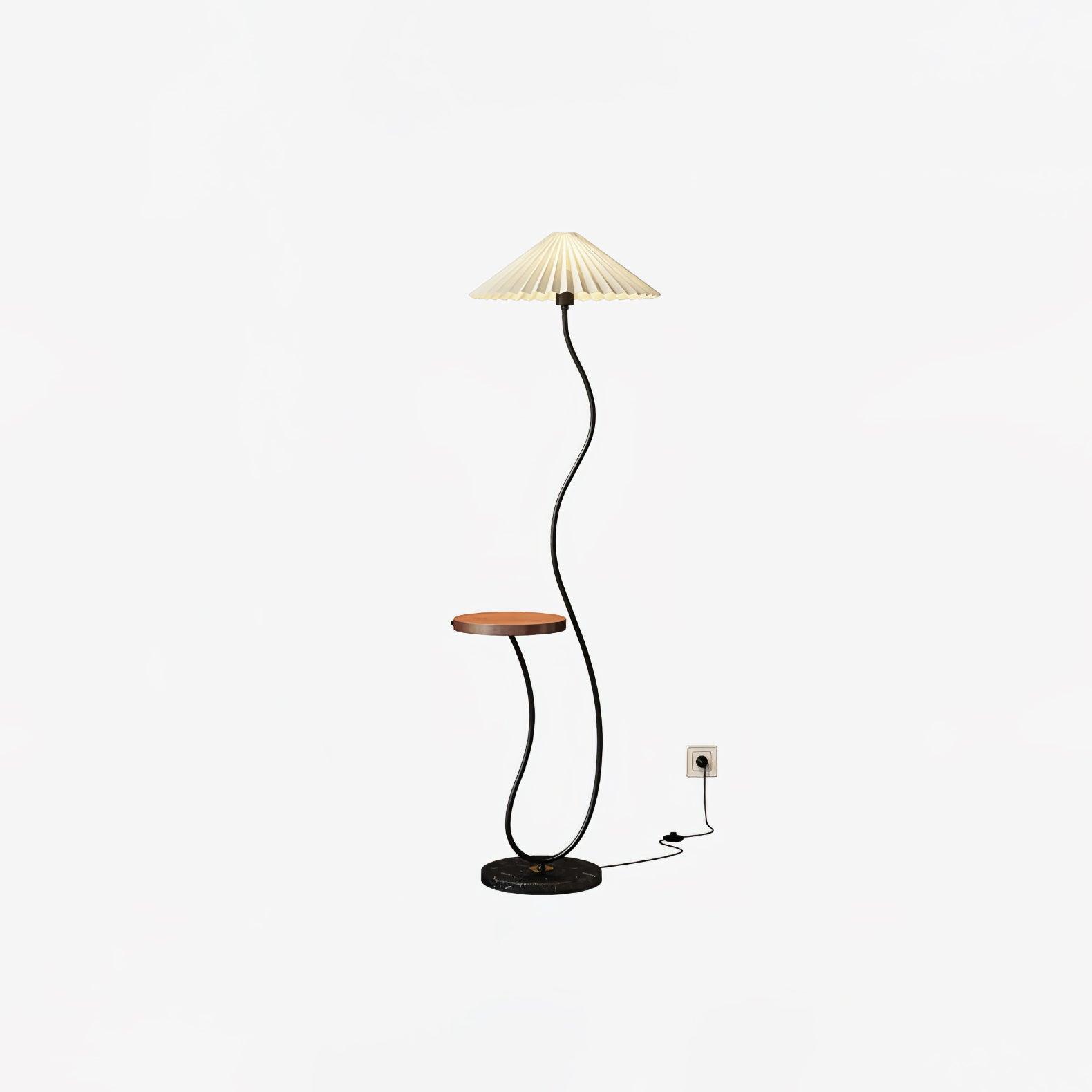 Curvatura Floor Lamp