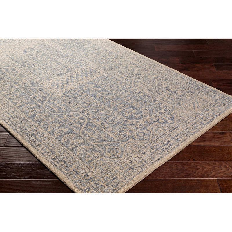 Veenhof Traditional Area Rug