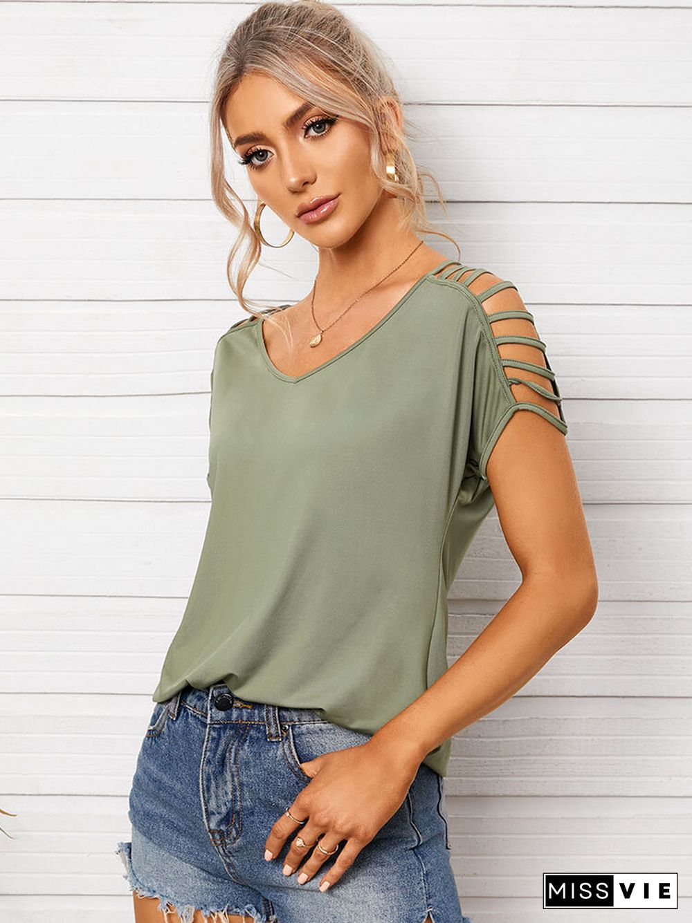 Solid Cut Out V-neck Short Sleeve Casual T-shirt