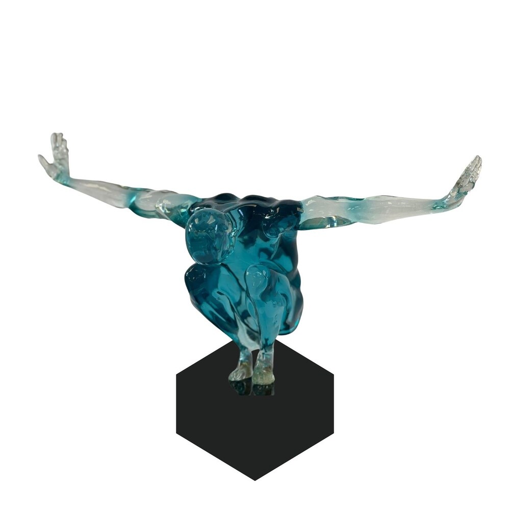 Saluting Man Resin Sculpture   Small   17\