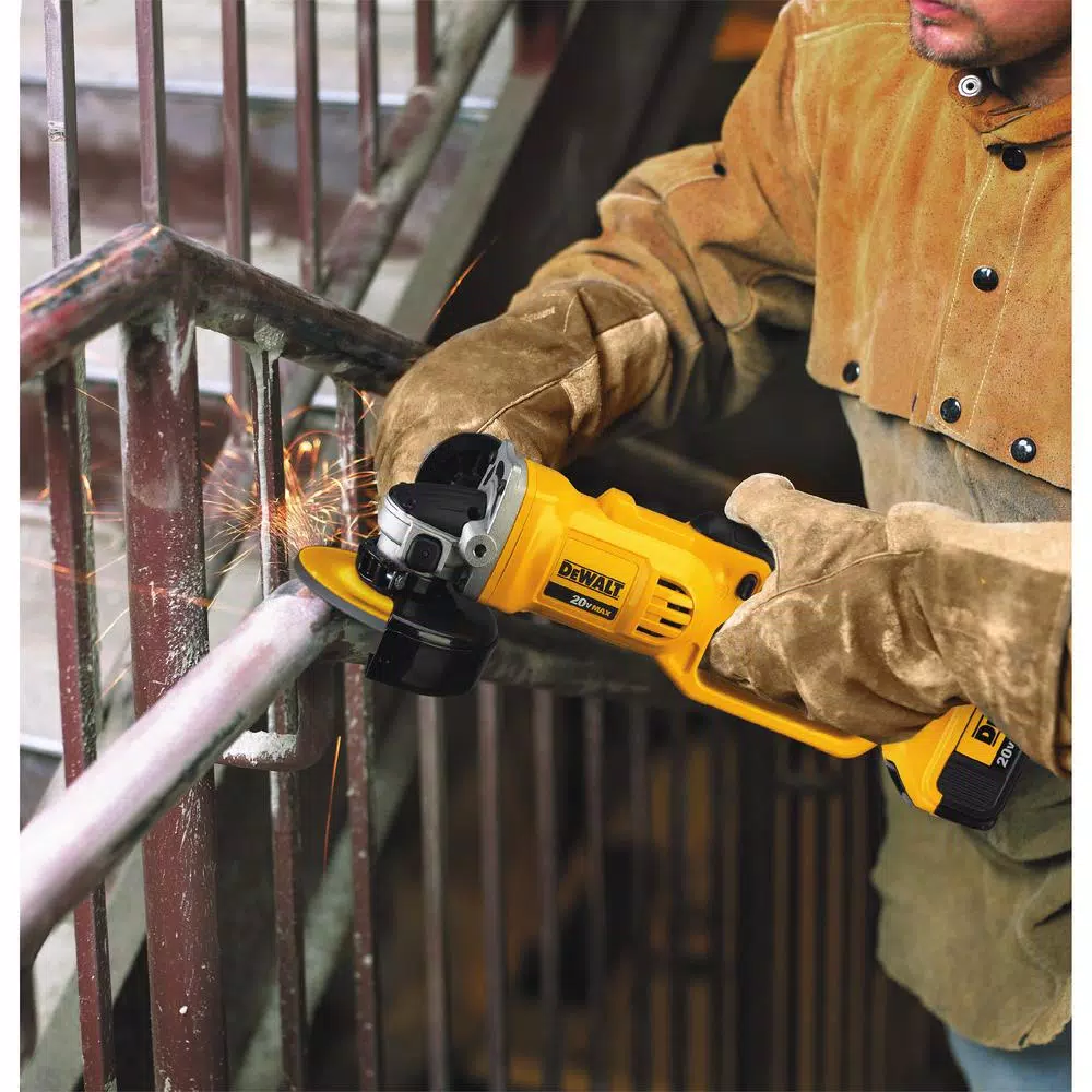 DEWALT 20-Volt MAX Cordless 4-1/2 in. to 5 in. Grinder， (2) 20-Volt 5.0Ah Batteries， (1) 20-Volt 6.0Ah Battery and Charger and#8211; XDC Depot