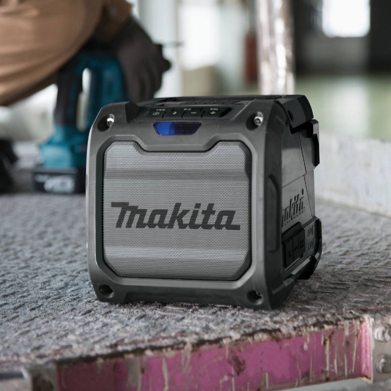 Makita Varies Cordless Bluetooth Speaker