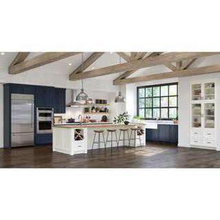 American Woodmark 3-34-in. W x 3-34-in. D x 964-in. H Finish Chip Cabinet Color Sample in Painted Navy 98109