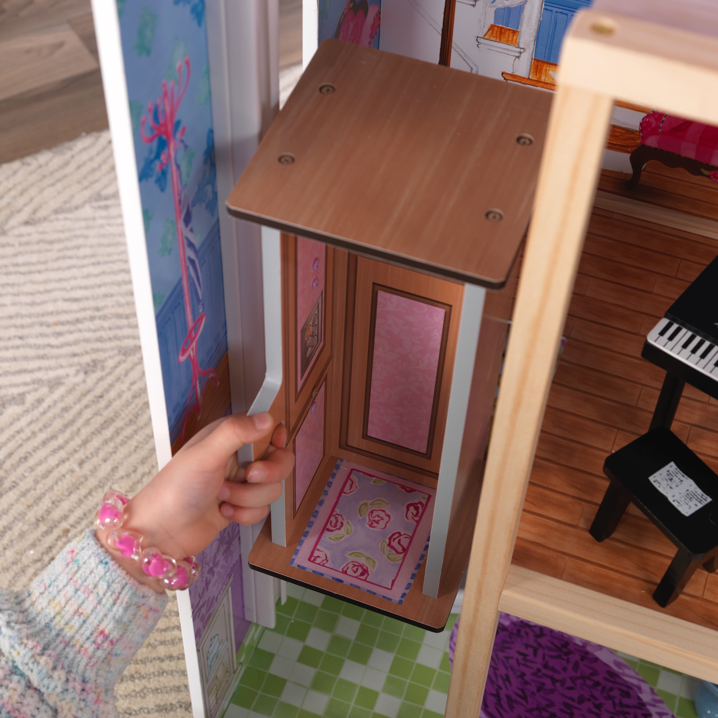KidKraft My Dreamy Dollhouse with Lights and Sounds， Elevator and 14 Accessories