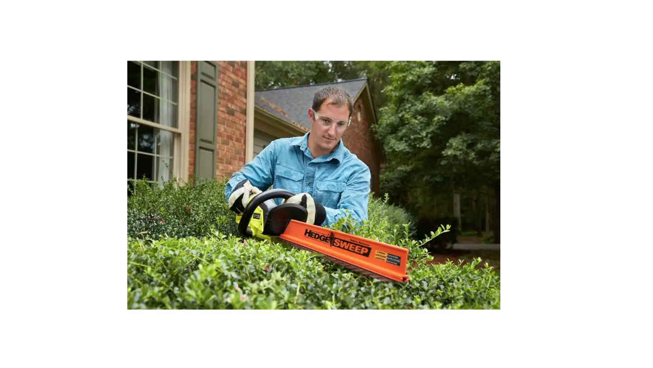 RYOBI P2606BTLVNM ONE+ 18V 22 in. Cordless Battery Hedge Trimmer (Tool Only)